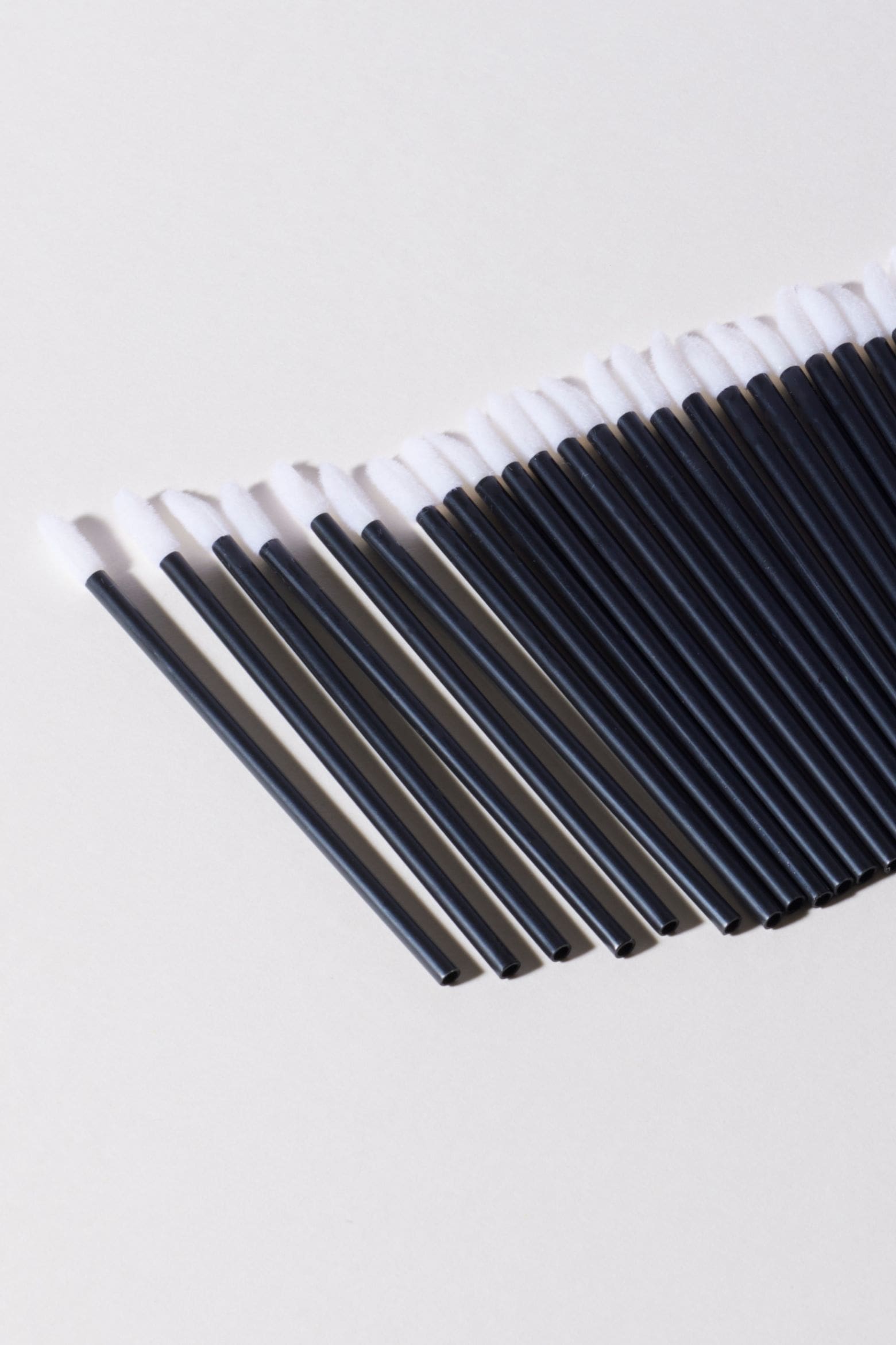 Micro-tiges noirs (lot de 50) lip brush