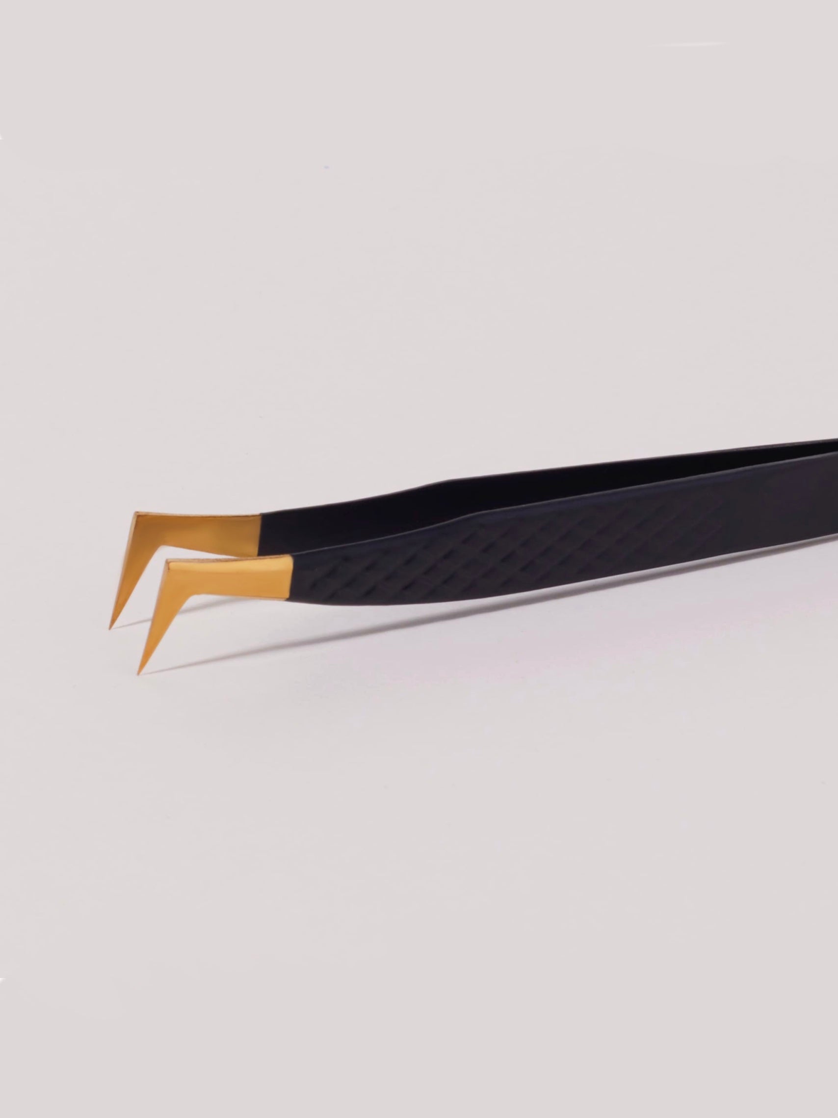 pince volume russe extension de cil maison regard